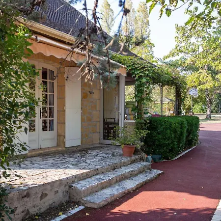 Superb With Private Garden In V Lines
